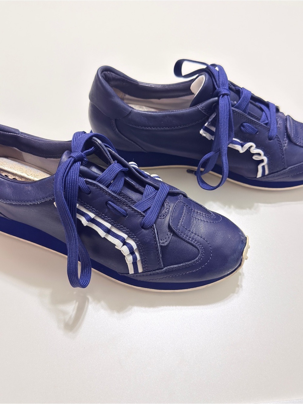 Tory Burch 2017 Tory Sport Ruffle Sneakers Sz8 - Picture 2 of 14
